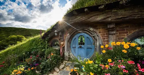 Hobbiton and Rotorua Tour | Auckland